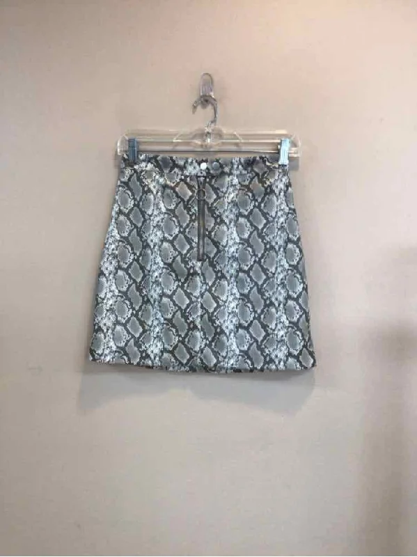 DIVIDED SIZE 2 Ladies SKIRT