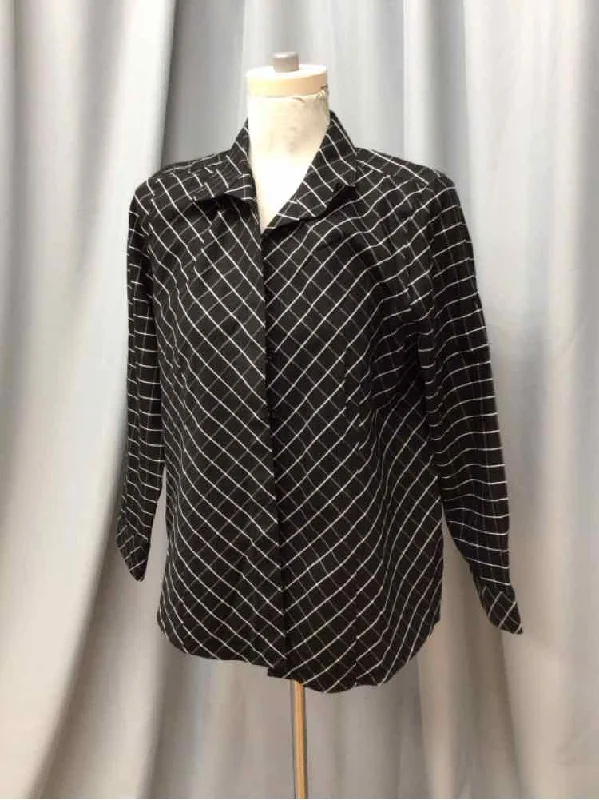 CHICOS SIZE MEDIUM PET Ladies BLOUSE